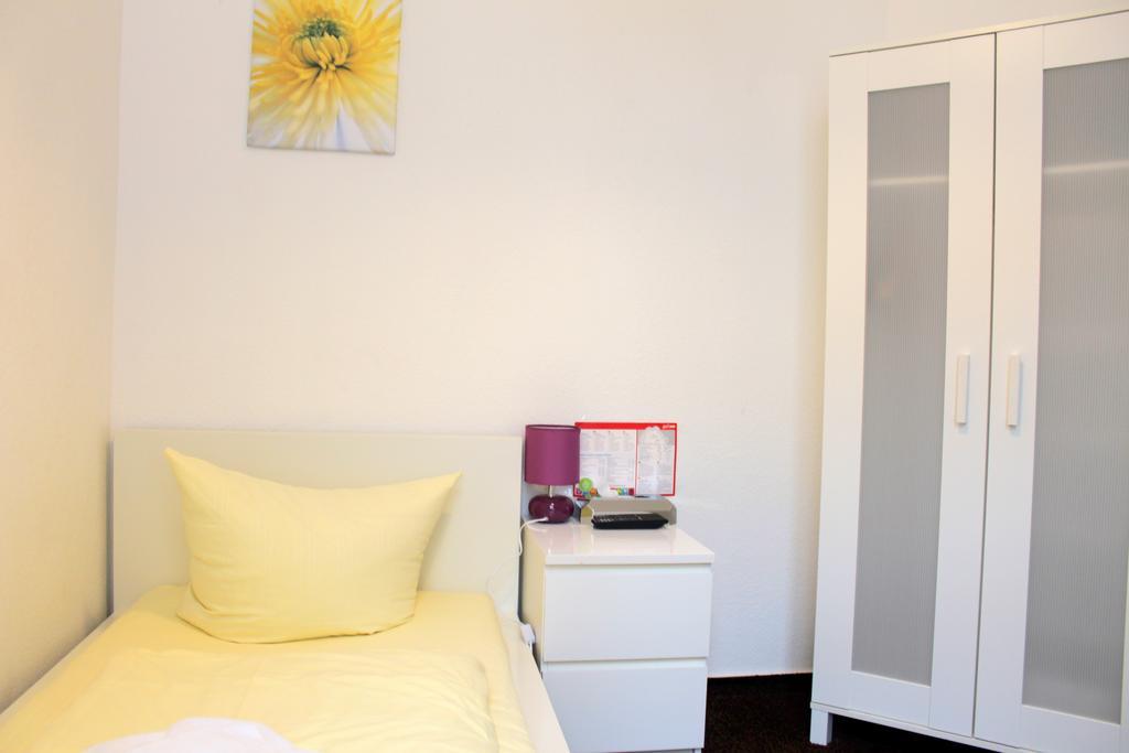 Ostello Pension Central Hostel Berlin *